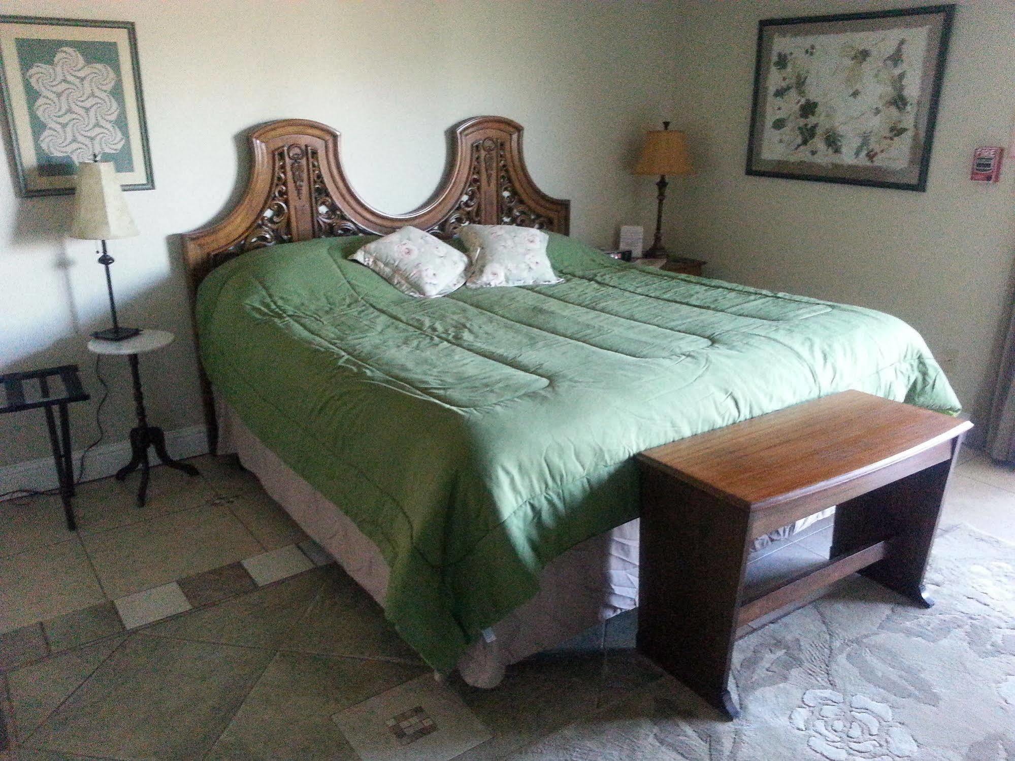 Yosemite Sierra View Bed & Breakfast Oakhurst Ngoại thất bức ảnh